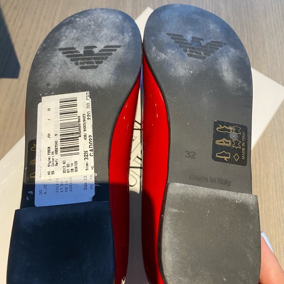 Armani Junior Girls patent dress shoes in red sz32 - Picture 5 of 5